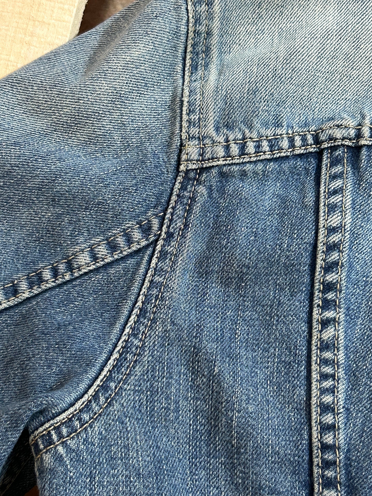 Chaqueta vaquera GAS Talla M – Denim auténtico, estilo atemporal