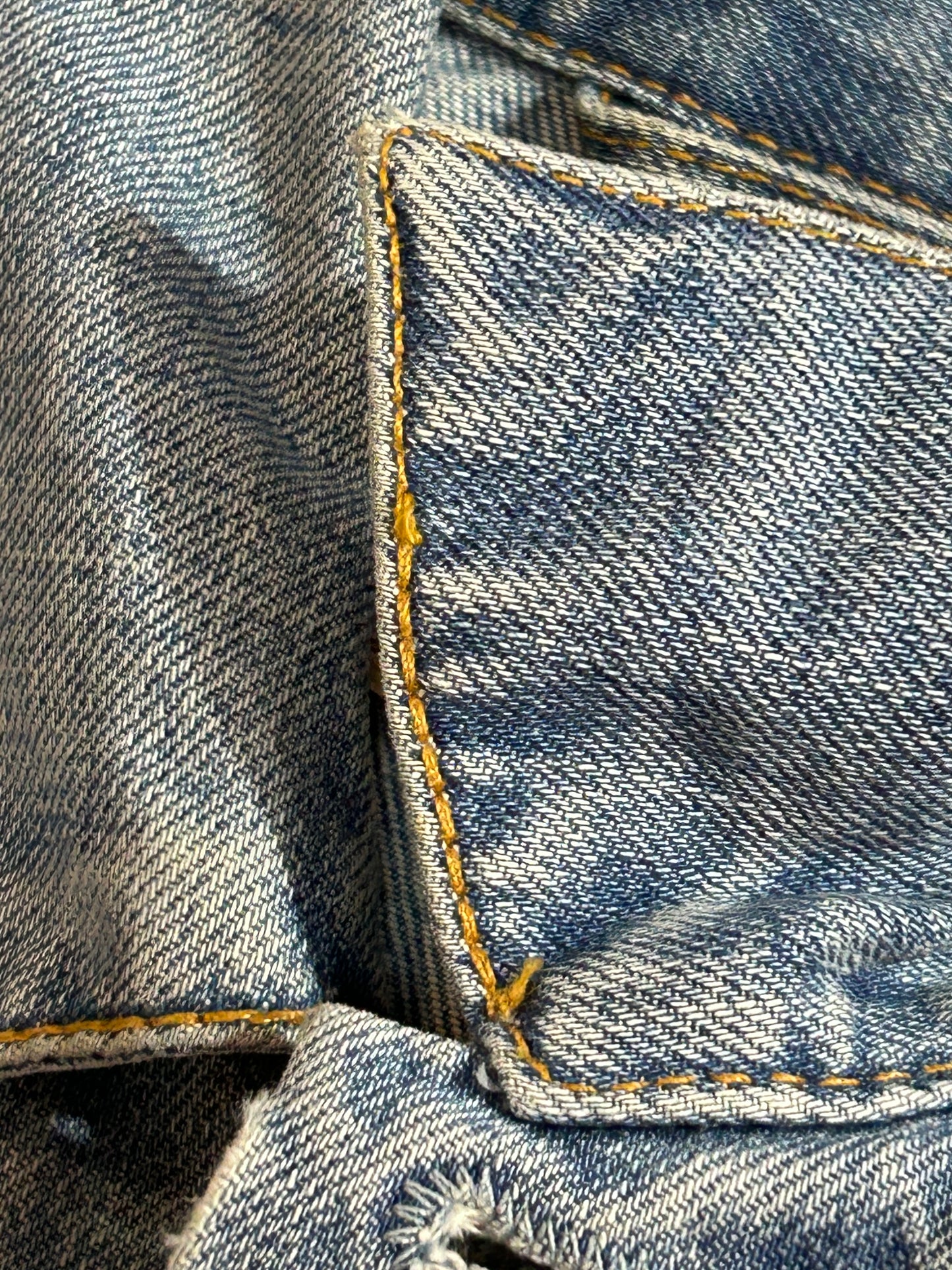 Levi’s Trucker 70500 (año 2000) – Talla M – Made in Túnez