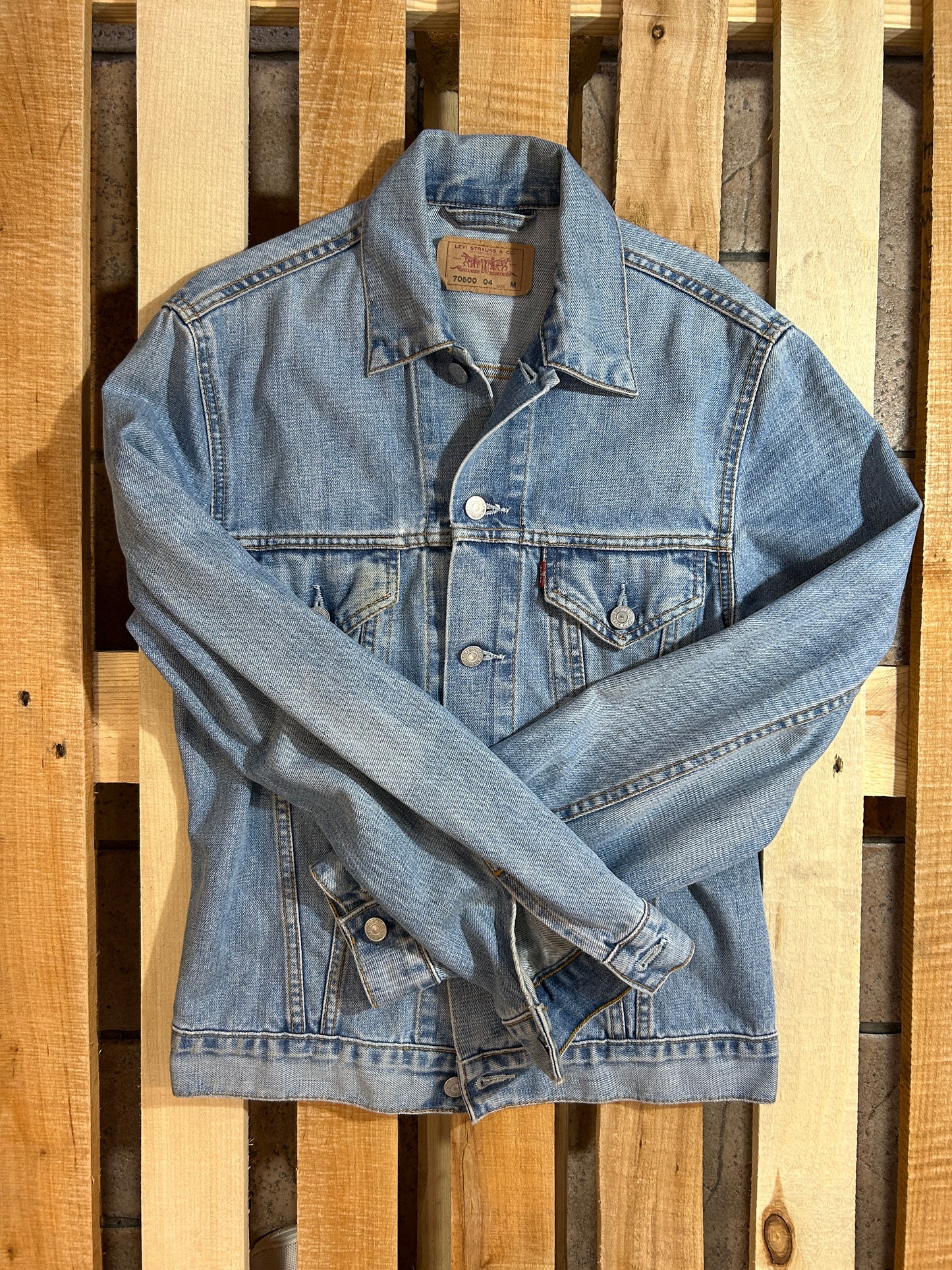 Levi’s Trucker 70500 (año 2000) – Talla M – Made in Túnez