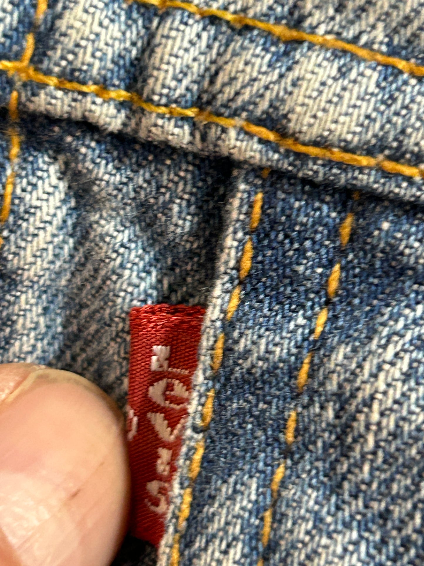Levi’s Trucker 70500 (año 2000) – Talla M – Made in Túnez