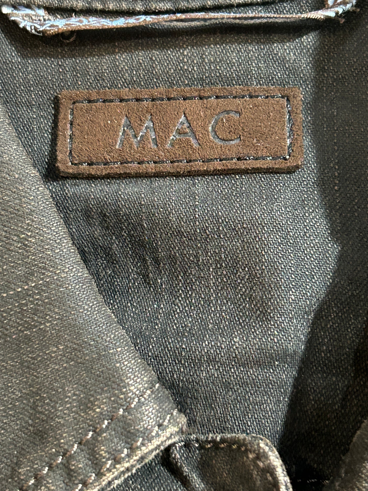 Chaqueta MAC Jeans Jana Chic Talla 42 – Estilo utilitario y sofisticación alemana