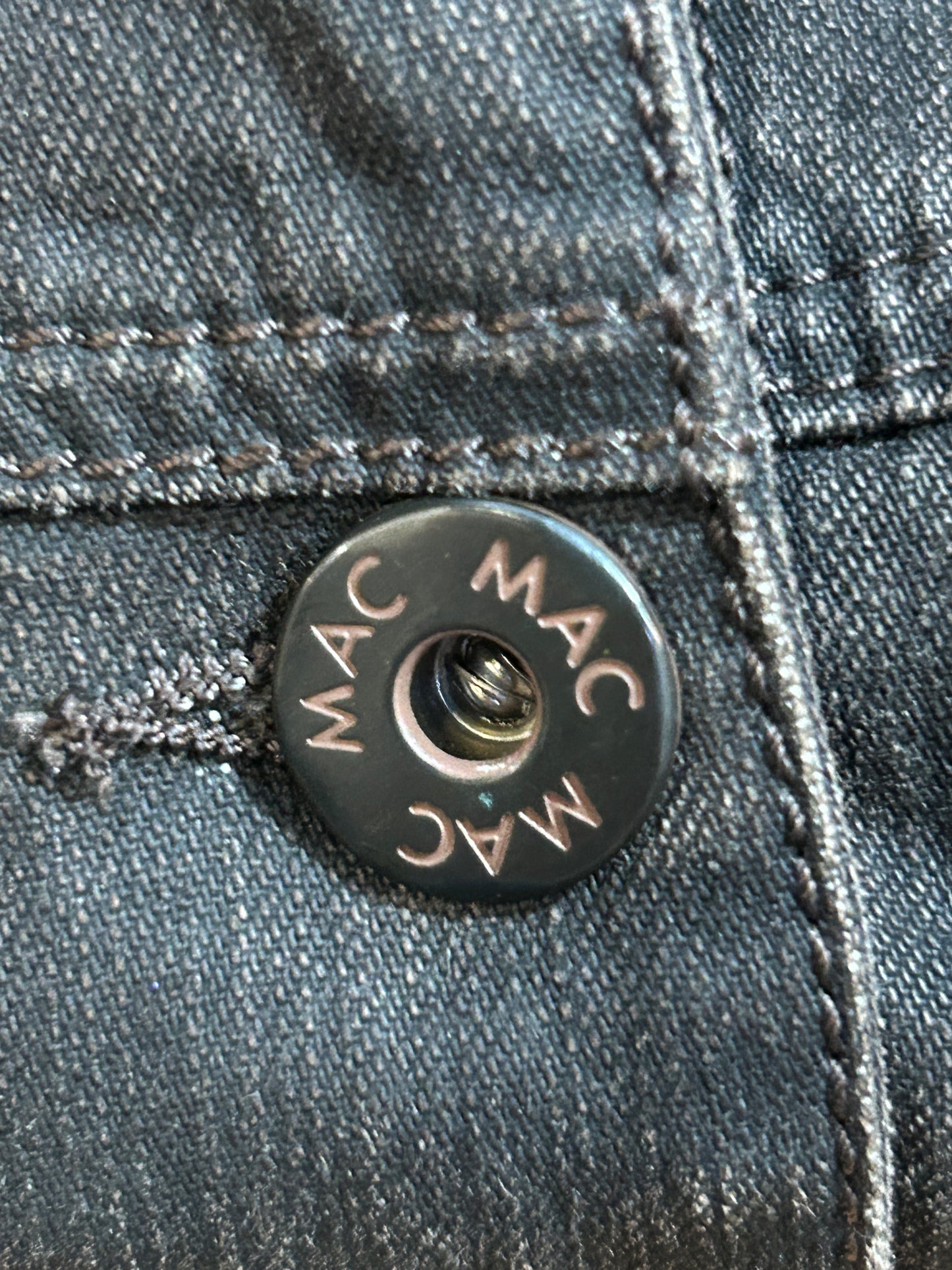 Chaqueta MAC Jeans Jana Chic Talla 42 – Estilo utilitario y sofisticación alemana