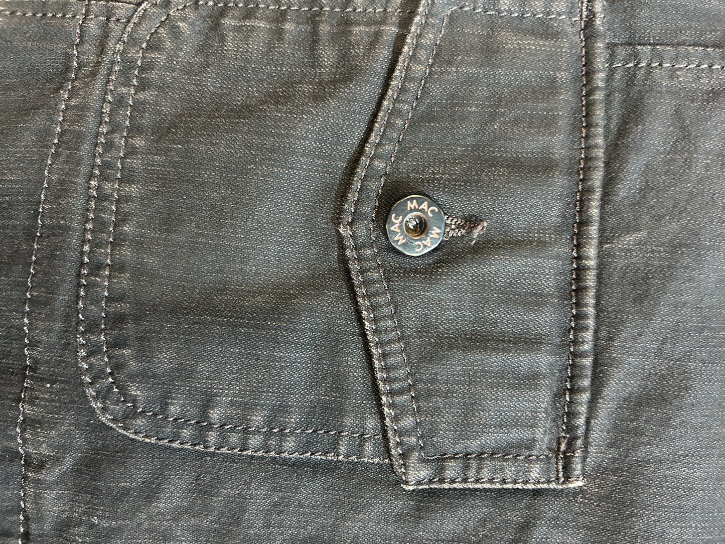 Chaqueta MAC Jeans Jana Chic Talla 42 – Estilo utilitario y sofisticación alemana