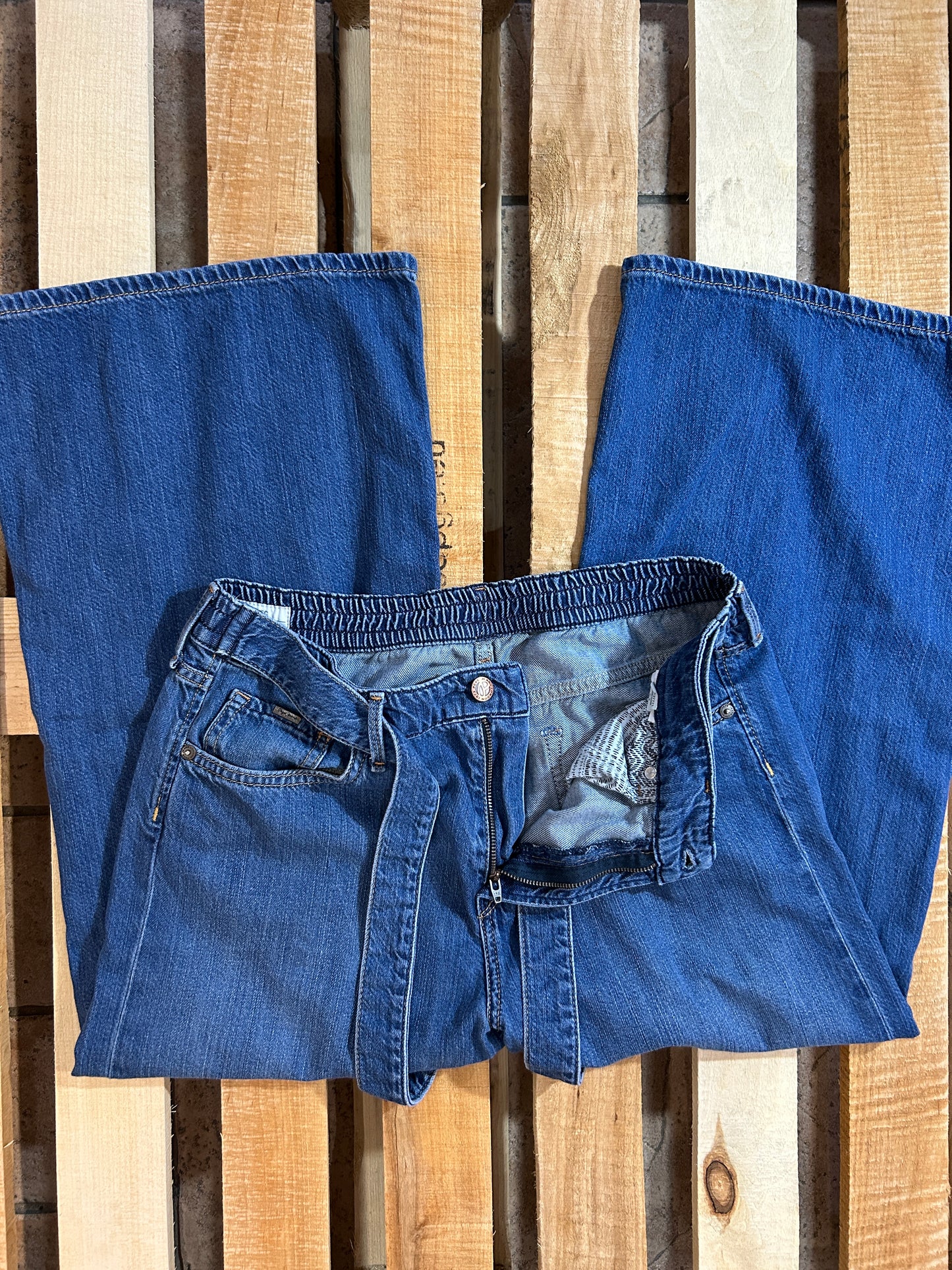 Pepe Jeans Wide Leg W34 – Denim ancho, estilo y comodidad / Pepe Jeans Wide Leg W34 – Wide-Leg Denim, Style & Comfort