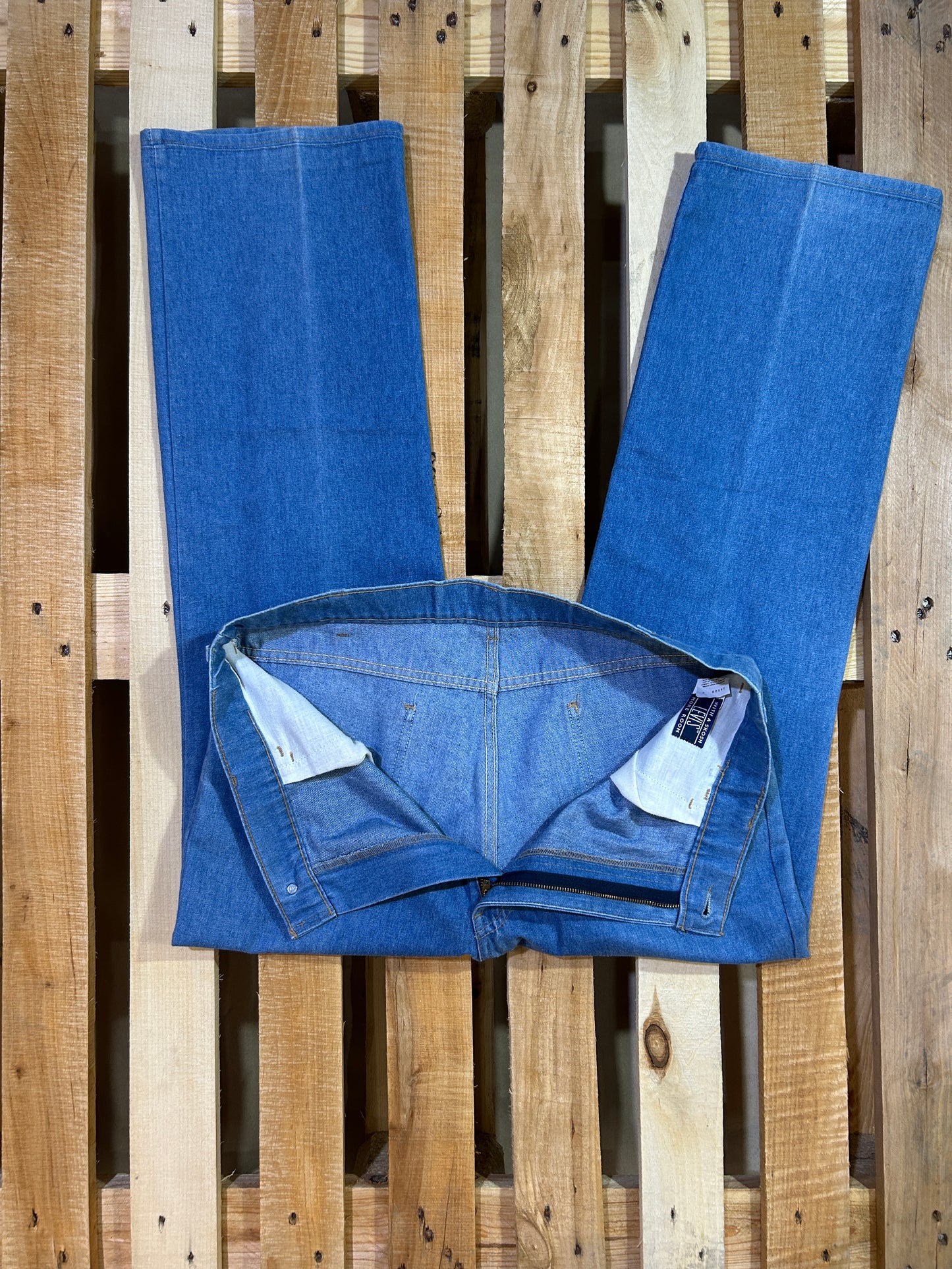 Levi’s 549 “With a Skosh” Orange Tab Made in USA – W38 L30 (Perfect Condition)