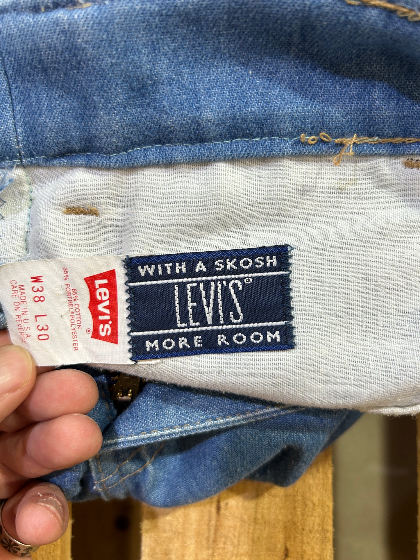 Levi’s 549 “With a Skosh” Orange Tab Made in USA – W38 L30 (Perfect Condition)