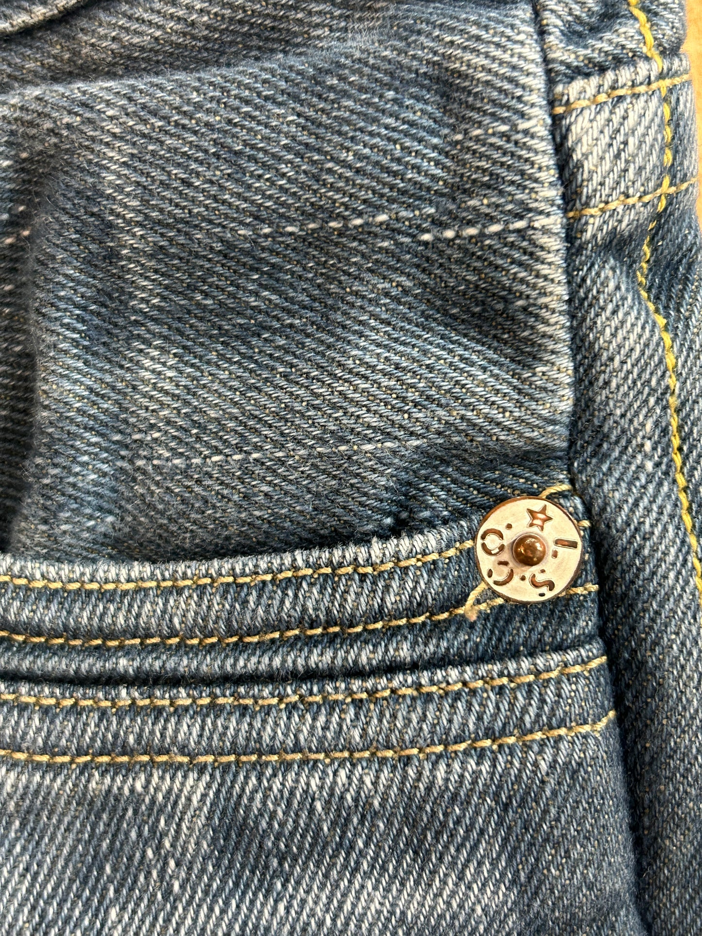 Levi’s RED 2004 – Made in Croatia – W27