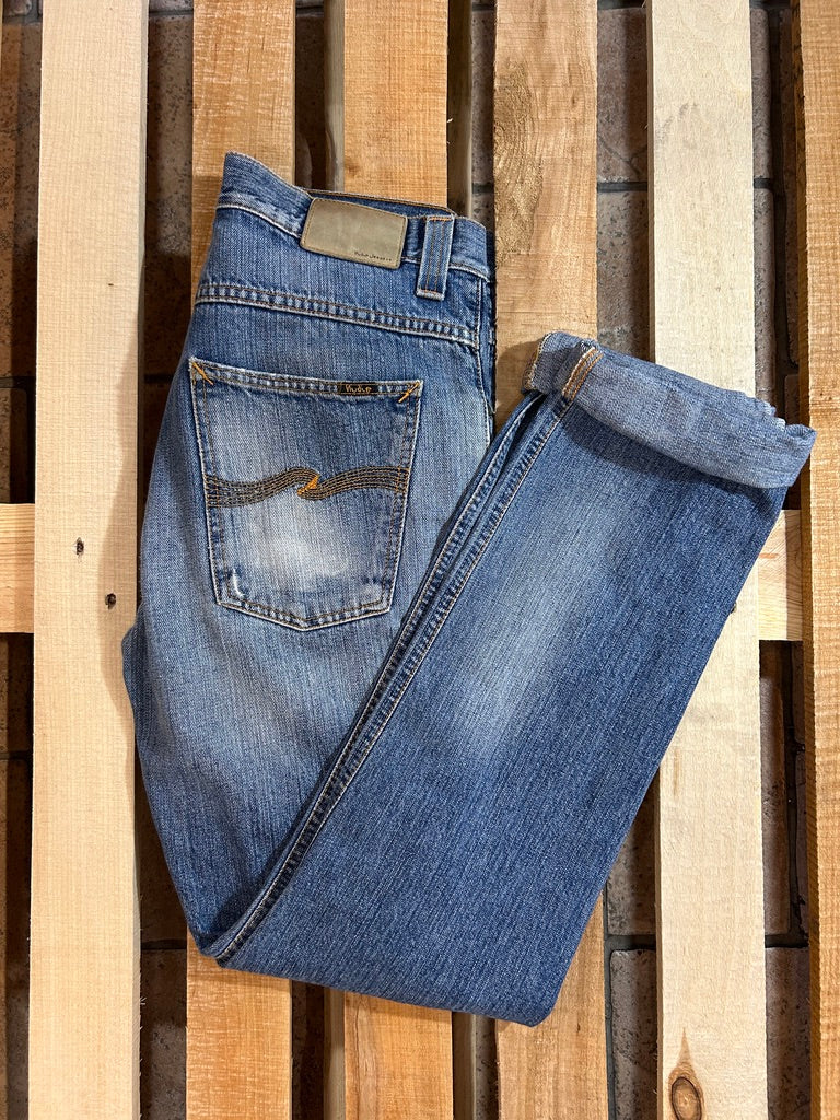 Nudie Jeans Average Joe W32 – Denim con Alma y Personalidad
