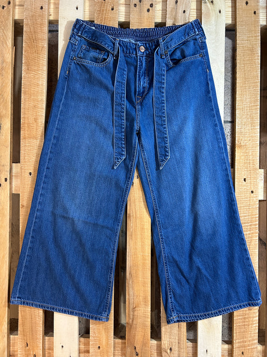 Pepe Jeans Wide Leg W34 – Denim ancho, estilo y comodidad / Pepe Jeans Wide Leg W34 – Wide-Leg Denim, Style & Comfort